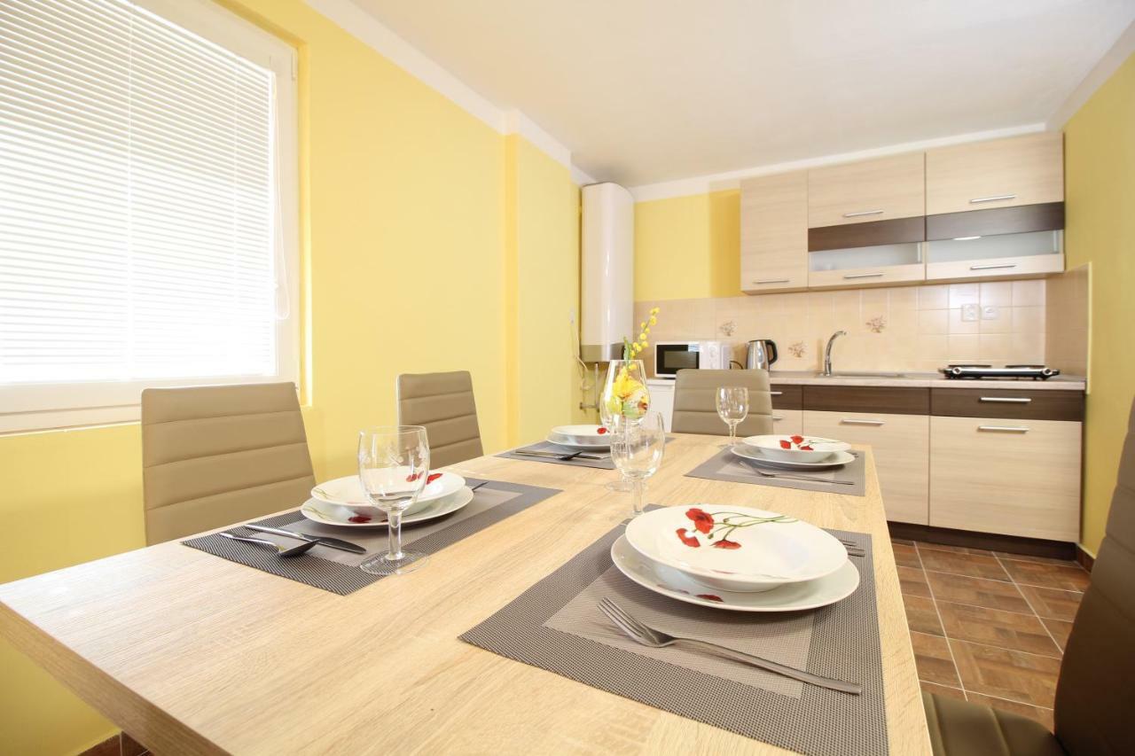 Apartmany Vcelka Hranice u Novych Hradu Екстер'єр фото